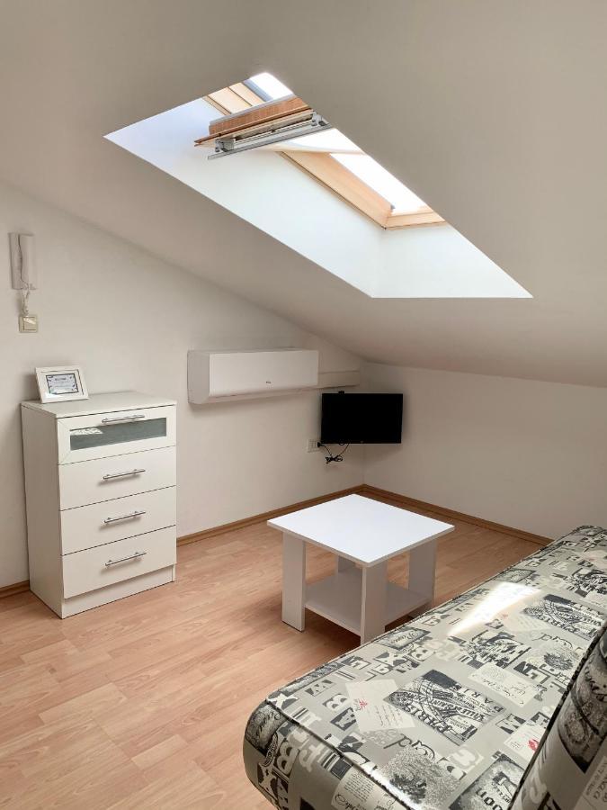 Apartments Happy Stay Center Baska Extérieur photo