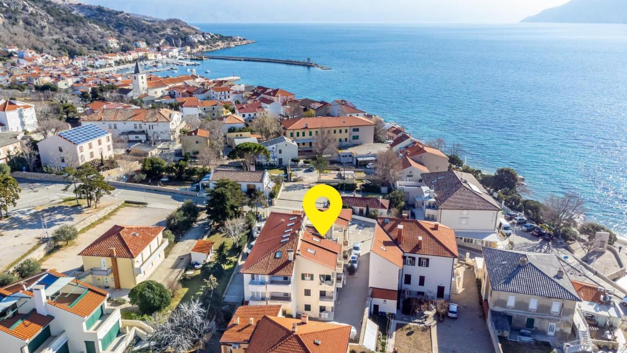 Apartments Happy Stay Center Baska Extérieur photo